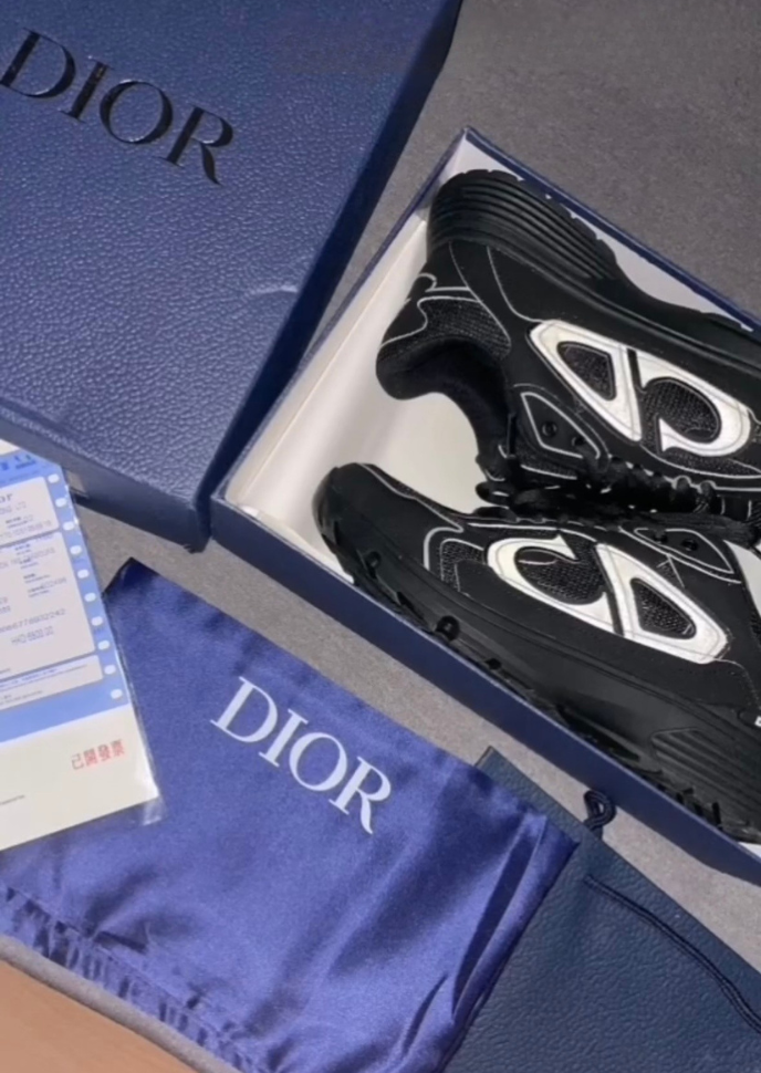 Image #1 from Sienna Brown